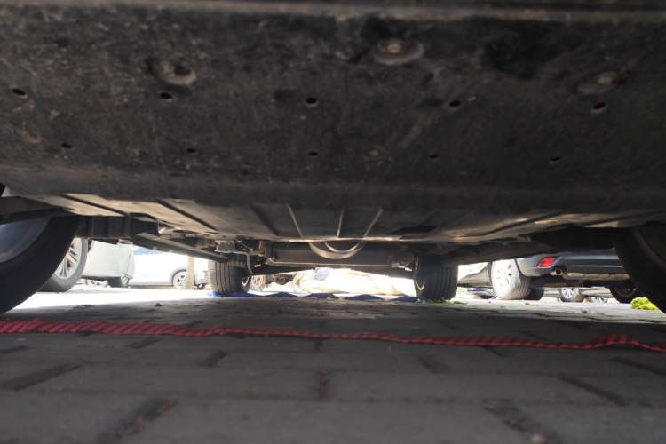 Used Geely Auto Haoyue L 2023 2.0T DCT Flagship Version Chassis Front