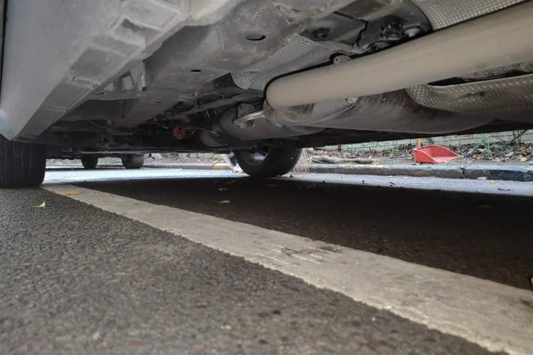 Used Geely Auto Haoyue L 2023 2.0T DCT Prestige Edition Chassis Rear Left
