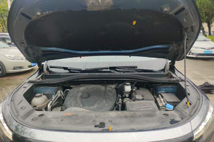 Used Geely Auto Haoyue L 2023 2.0T DCT Flagship Version Engine Bay