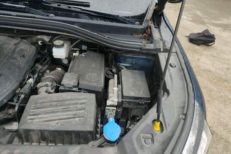 Used Geely Auto Haoyue L 2023 2.0T DCT Flagship Version Engine Bay Left