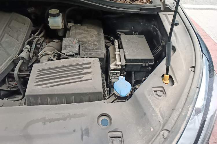 Used Geely Auto Haoyue L 2023 2.0T DCT Prestige Edition Engine Bay Left