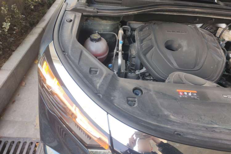 Used Geely Auto Haoyue L 2023 2.0T DCT Flagship Version Engine Bay Right