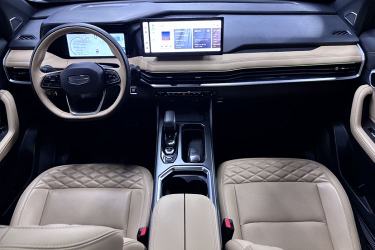 Used Geely Auto Haoyue L 2023 2.0T DCT Flagship Version Exterior 4