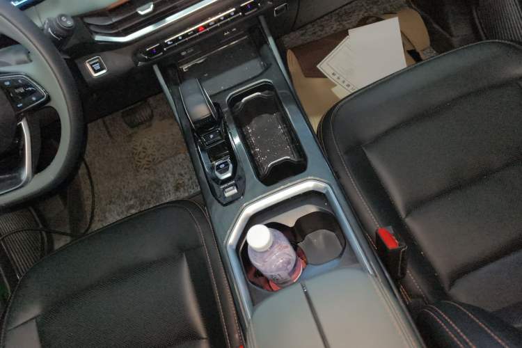 Used Geely Auto Haoyue L 2023 2.0T DCT Prestige Edition Gear Lever