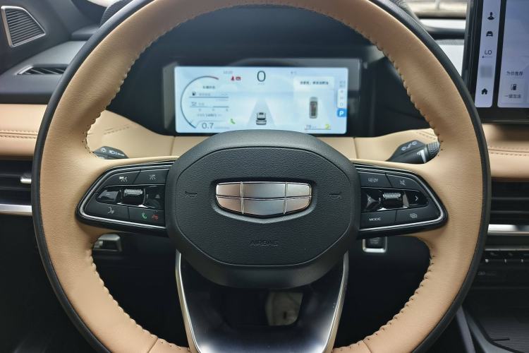 Used Geely Auto Haoyue L 2023 2.0T DCT Flagship Version Interior 2