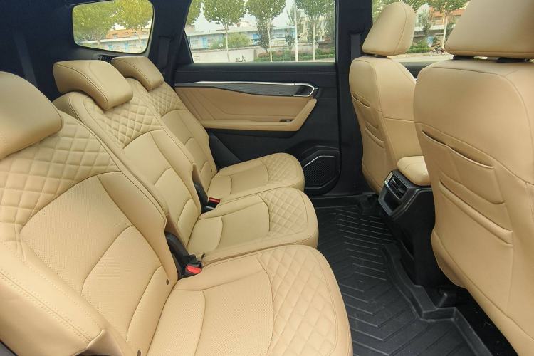 Used Geely Auto Haoyue L 2023 2.0T DCT Flagship Version Interior 6