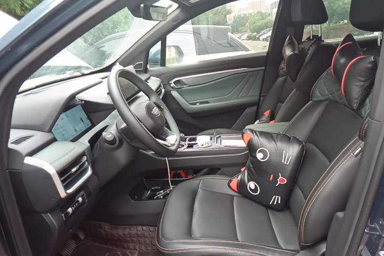 Used Geely Auto Haoyue L 2023 2.0T DCT Prestige Edition Left Front Seat