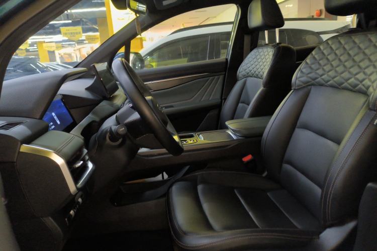 Used Geely Auto Haoyue L 2023 2.0T DCT Prestige Edition Left Front Seat