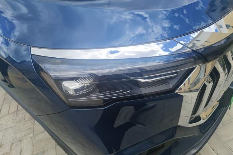 Used Geely Auto Haoyue L 2023 2.0T DCT Flagship Version Right Front Headlight