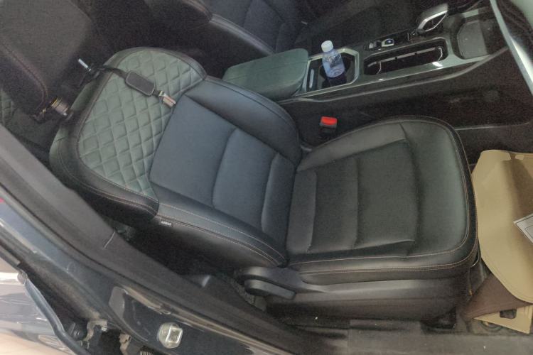 Used Geely Auto Haoyue L 2023 2.0T DCT Prestige Edition Right Front Seat