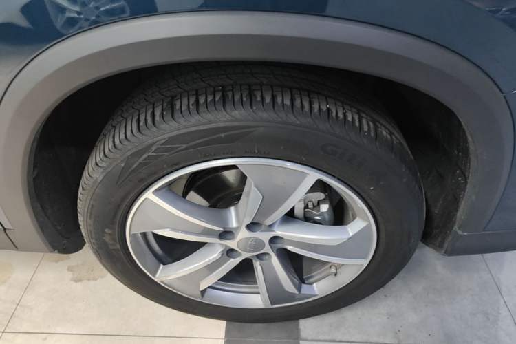 Used Geely Auto Haoyue L 2023 2.0T DCT Prestige Edition Right Front Wheel Hub