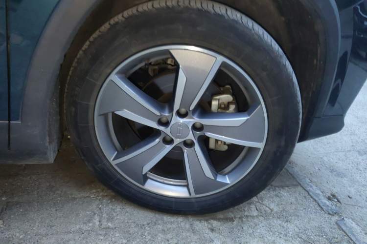 Used Geely Auto Haoyue L 2023 2.0T DCT Flagship Version Right Front Wheel Hub
