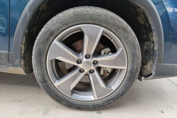 Used Geely Auto Haoyue L 2023 2.0T DCT Luxury Version Right Front Wheel Hub