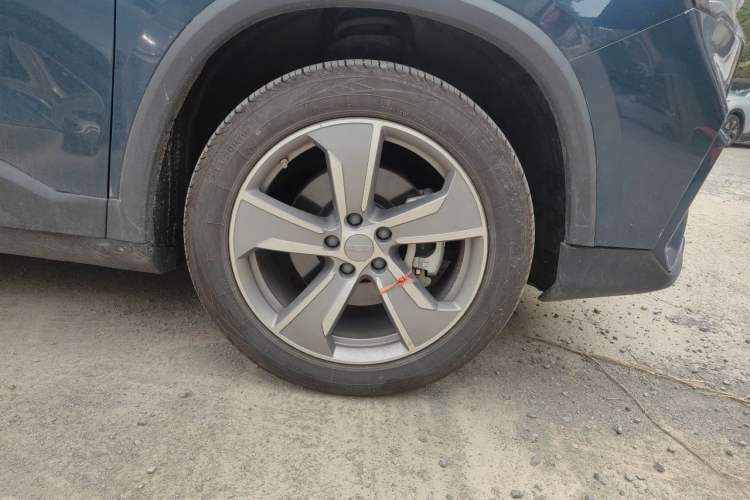 Used Geely Auto Haoyue L 2023 2.0T DCT Luxury Version Right Front Wheel Hub