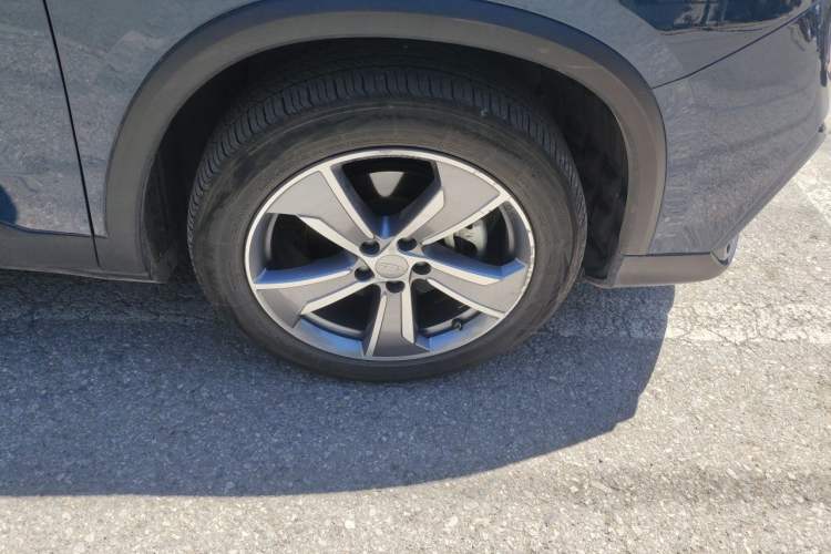 Used Geely Auto Haoyue L 2023 2.0T DCT Flagship Version Right Front Wheel Hub