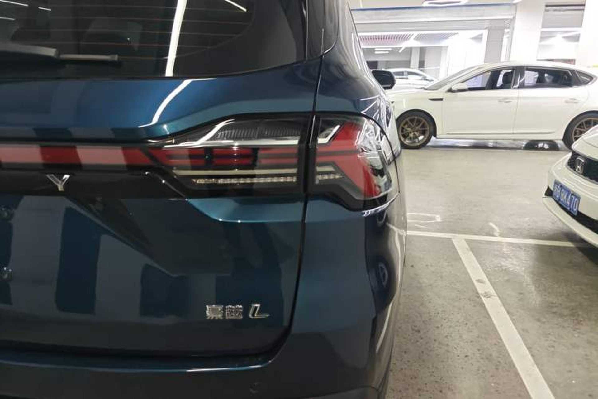 Used Geely Auto Haoyue L 2023 2.0T DCT Flagship Version Right Rear Taillight
