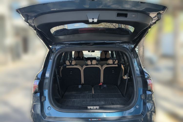 Used Geely Auto Haoyue L 2023 2.0T DCT Flagship Version Trunk