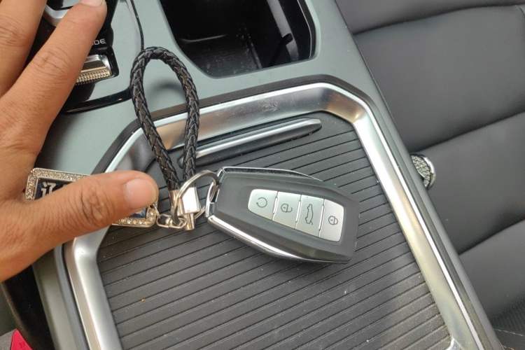Used Geely Auto Haoyue L 2023 2.0T DCT Luxury Version Vehicle Key