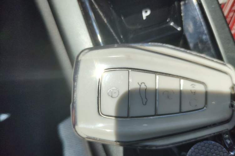 Used Geely Auto Haoyue L 2023 2.0T DCT Flagship Version Vehicle Key