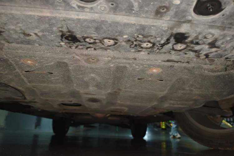 Used Geely Auto Haoyue L 2023 2.0T DCT Prestige Edition Chassis Front