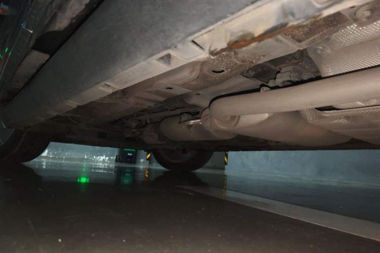 Used Geely Auto Haoyue L 2023 2.0T DCT Prestige Edition Chassis Rear Left