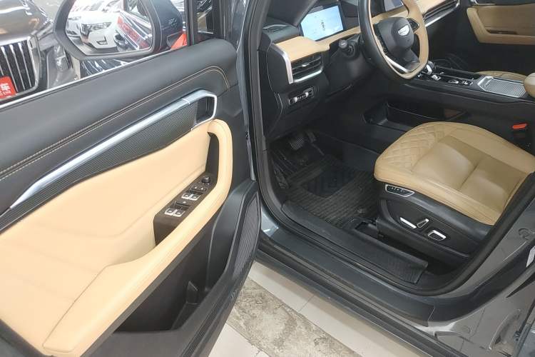 Used Geely Auto Haoyue L 2023 2.0T DCT Flagship Version Driver Seat