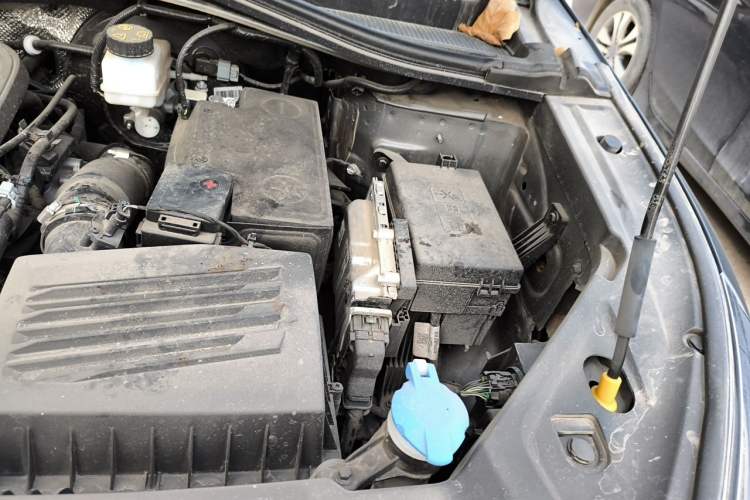 Used Geely Auto Haoyue L 2023 2.0T DCT Prestige Edition Engine Bay Left