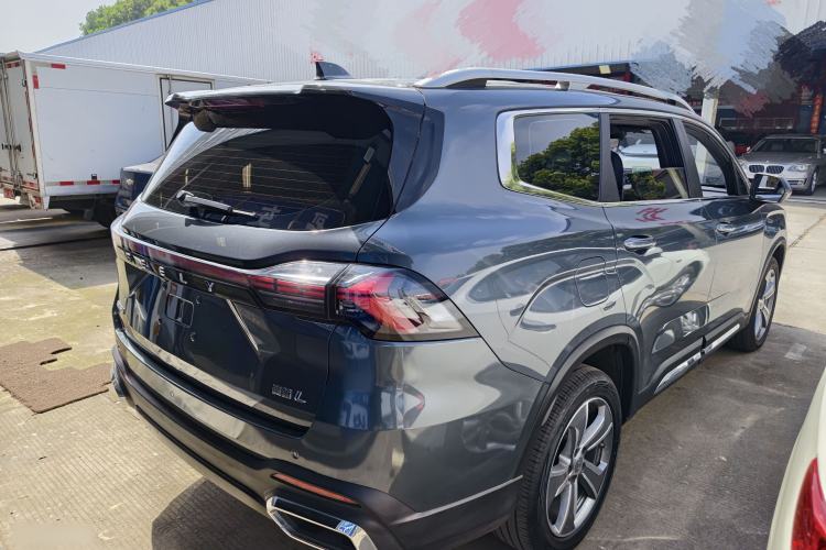 Used Geely Auto Haoyue L 2023 2.0T DCT Luxury Version Exterior 4
