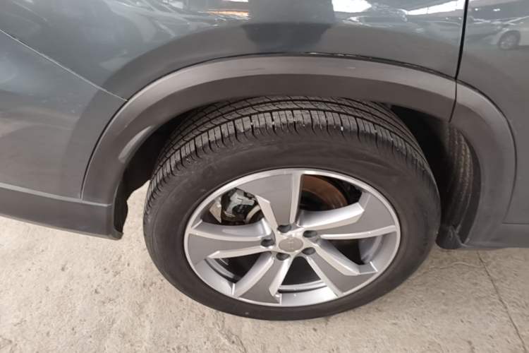 Used Geely Auto Haoyue L 2023 2.0T DCT Flagship Version Exterior 5