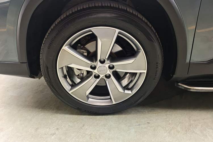 Used Geely Auto Haoyue L 2023 2.0T DCT Prestige Edition Exterior 7
