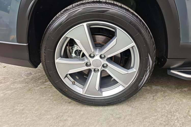Used Geely Auto Haoyue L 2023 2.0T DCT Prestige Edition Exterior 8