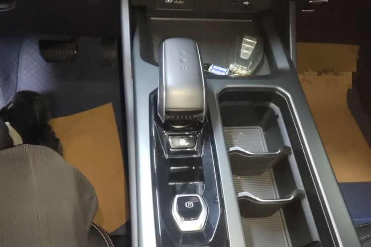 Used Geely Auto Haoyue L 2023 2.0T DCT Prestige Edition Gear Lever
