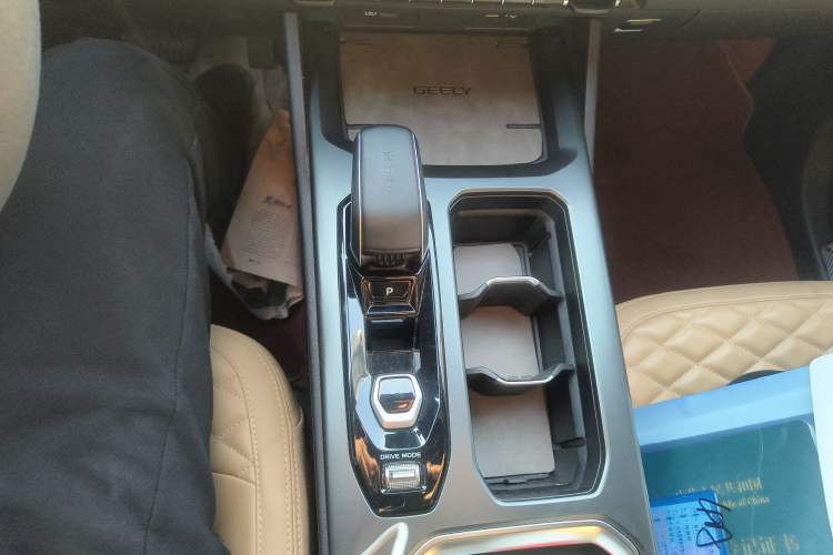 Used Geely Auto Haoyue L 2023 2.0T DCT Flagship Version Gear Lever
