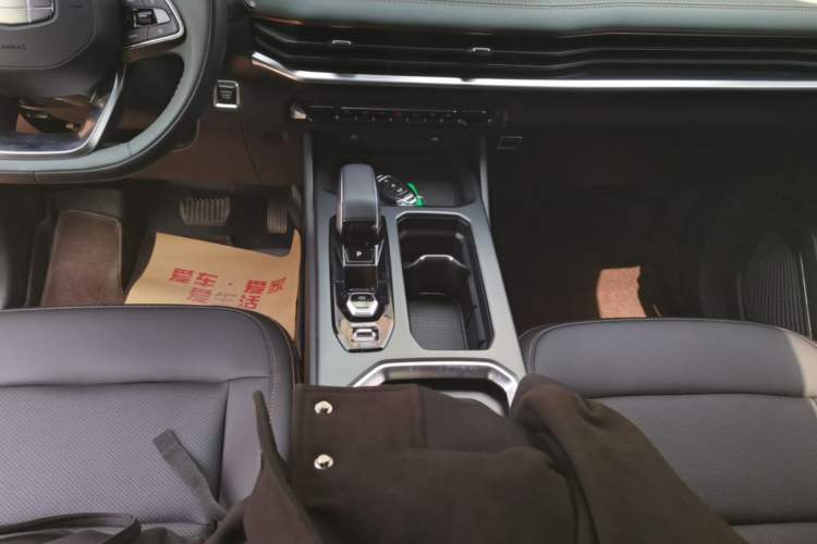 Used Geely Auto Haoyue L 2023 2.0T DCT Luxury Version Gear Lever