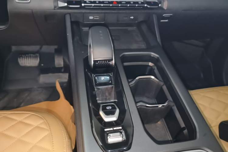 Used Geely Auto Haoyue L 2023 2.0T DCT Flagship Version Gear Lever