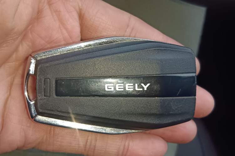 Used Geely Auto Haoyue L 2023 2.0T DCT Luxury Version Interior 1