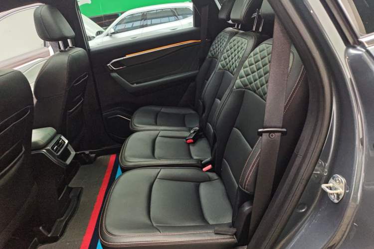 Used Geely Auto Haoyue L 2023 2.0T DCT Prestige Edition Interior 4