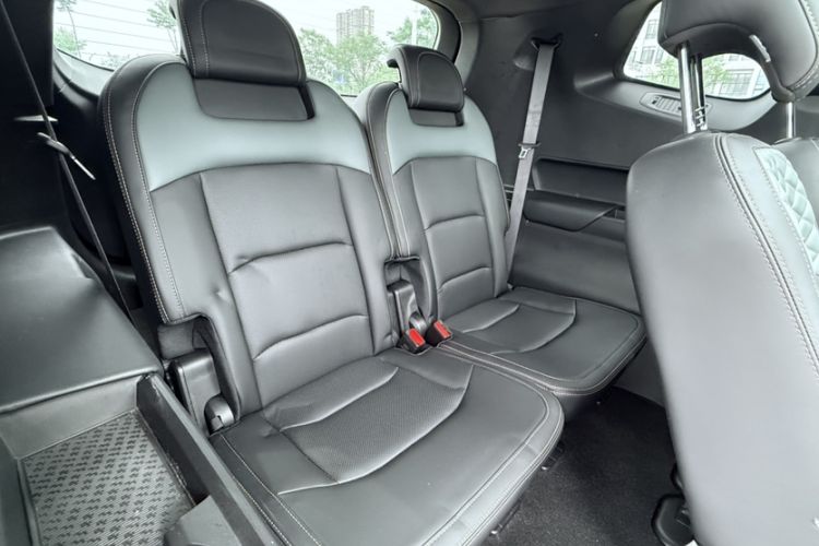 Used Geely Auto Haoyue L 2023 2.0T DCT Luxury Version Interior 9
