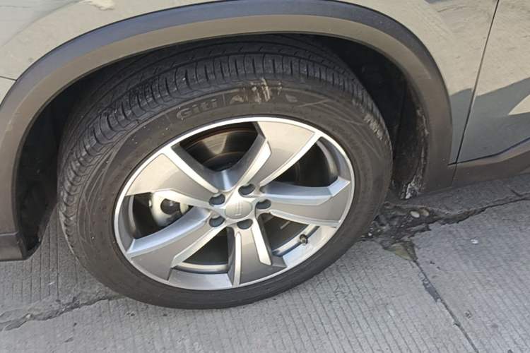 Used Geely Auto Haoyue L 2023 2.0T DCT Luxury Version Left Front Wheel Hub