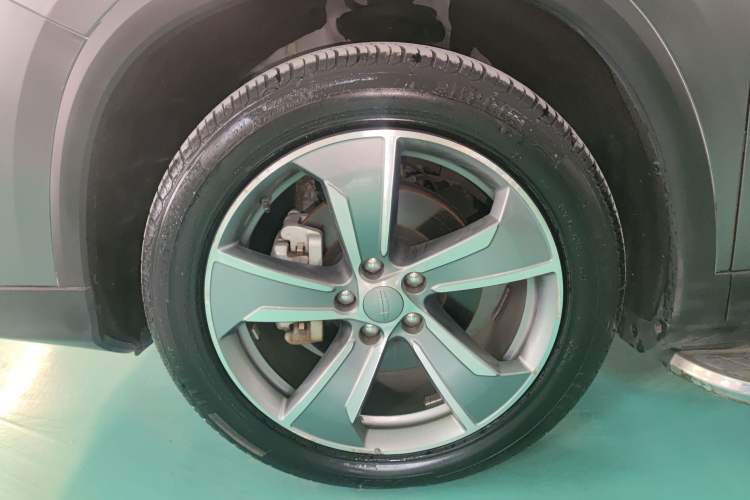 Used Geely Auto Haoyue L 2023 2.0T DCT Flagship Version Left Front Wheel Hub