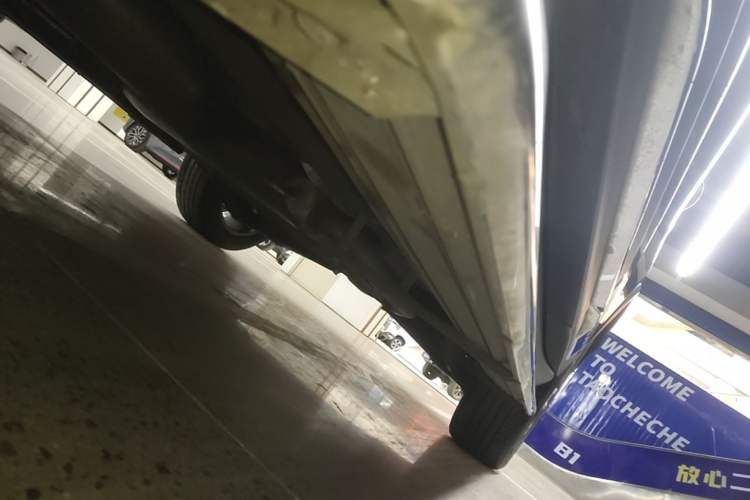 Used Geely Auto Haoyue L 2023 2.0T DCT Prestige Edition Left Side Sill