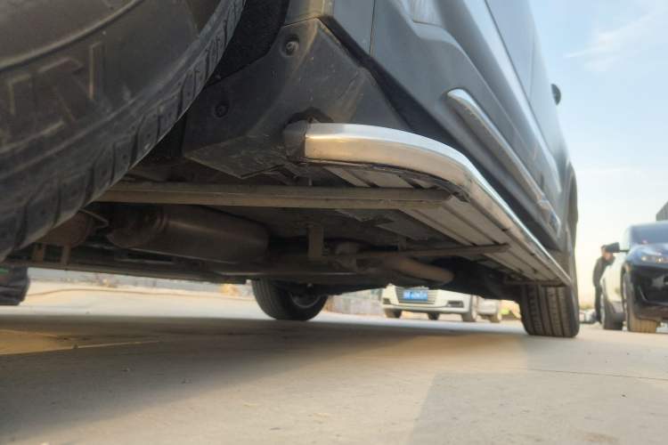 Used Geely Auto Haoyue L 2023 2.0T DCT Flagship Version Left Side Sill
