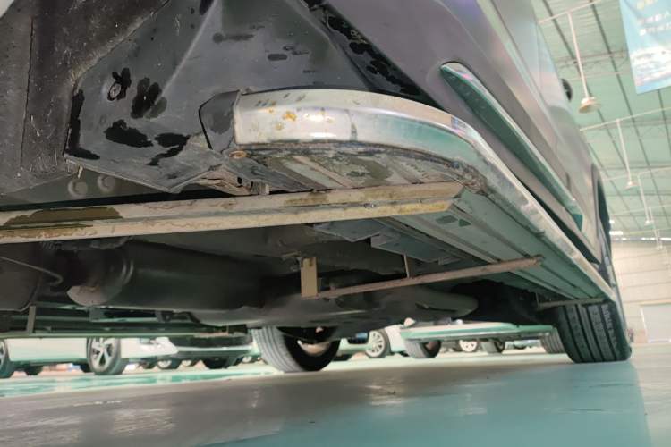 Used Geely Auto Haoyue L 2023 2.0T DCT Flagship Version Left Side Sill