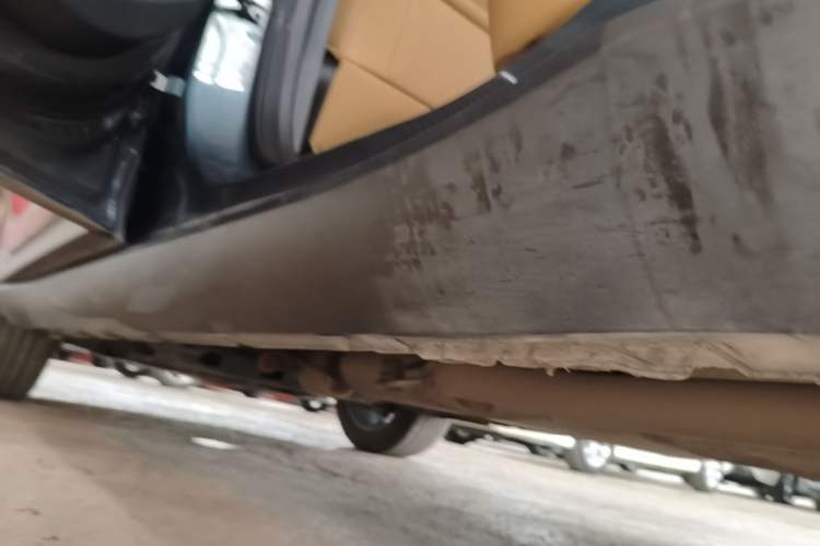 Used Geely Auto Haoyue L 2023 2.0T DCT Flagship Version Left Side Sill