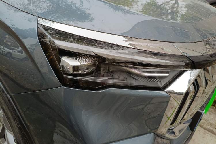 Used Geely Auto Haoyue L 2023 2.0T DCT Prestige Edition Right Front Headlight
