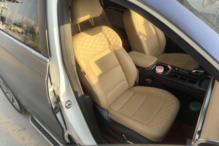 Used Geely Auto Haoyue L 2023 2.0T DCT Flagship Version Right Front Seat