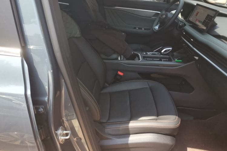 Used Geely Auto Haoyue L 2023 2.0T DCT Luxury Version Right Front Seat