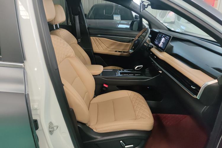 Used Geely Auto Haoyue L 2023 2.0T DCT Flagship Version Right Front Seat