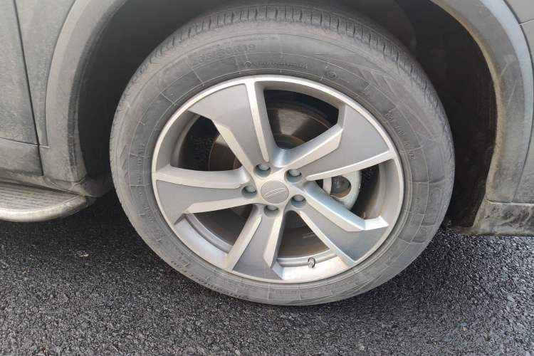 Used Geely Auto Haoyue L 2023 2.0T DCT Prestige Edition Right Front Wheel Hub