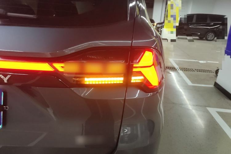 Used Geely Auto Haoyue L 2023 2.0T DCT Prestige Edition Right Rear Taillight